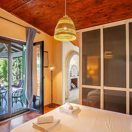 Villa Suave Sani With Shared Pool *